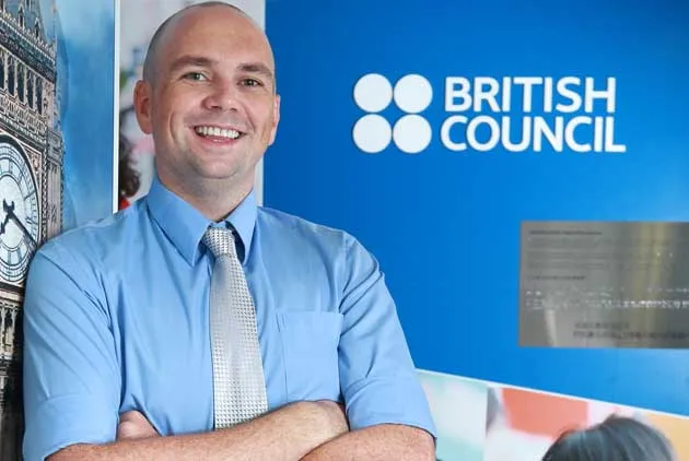 英文寫作不難，運用短句、連接詞就能清楚表達