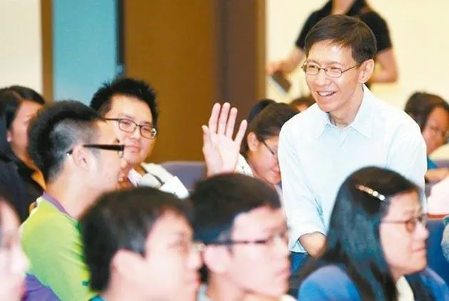 王文華：當錢越來越難賺，我們反而應該更大方
