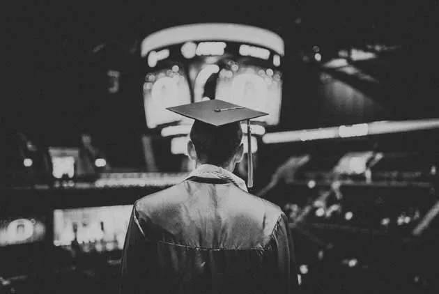 給社會新鮮人：就業、升學或留學？ 究竟該怎麼選