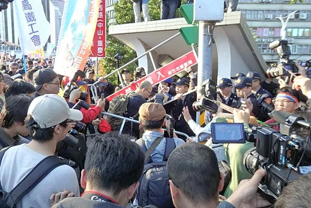 哪些勞工可能會連上12天班？雇主可強迫加班換補休？勞基新法上路前，你一定要知道的３件事