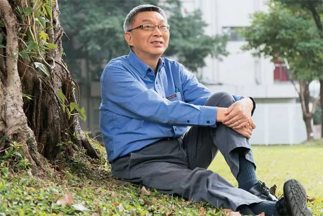 哲學是陪你走遠途的乾糧，而不是豐盛的一桌菜