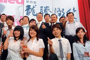 施振榮：創業，像摸著石頭過河