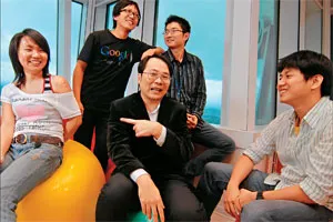 簡立峰：數位原住民，命令他不如激發他