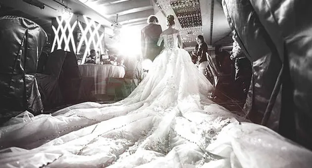 我該跟他結婚嗎？