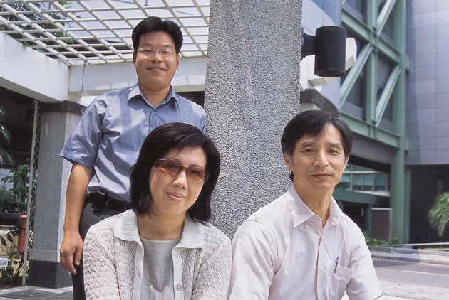 提著公事包上學去