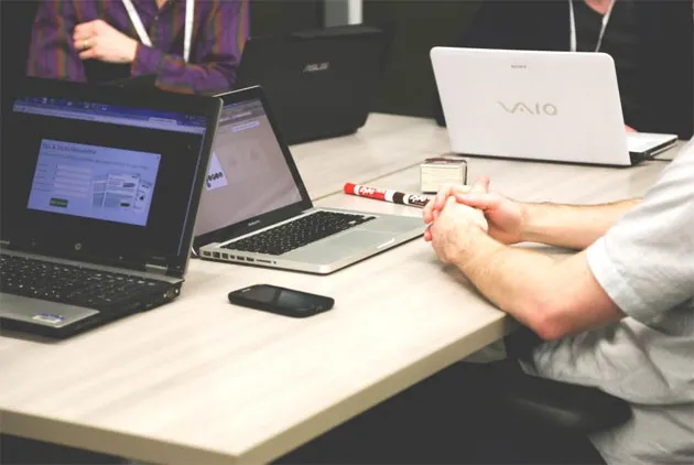 你跟老板不是戀人，溝通不要靠「猜心」