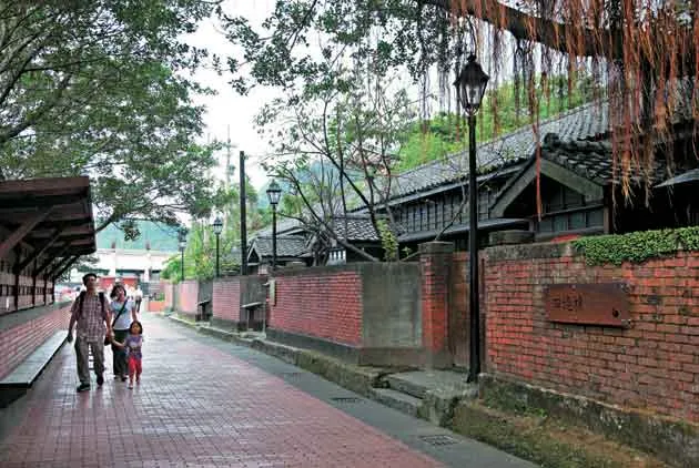 比鄰而居，感受百歲光陰