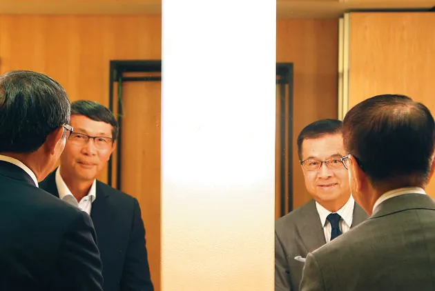 2大通路天王首度同台！徐重仁、潘進丁創新相對論