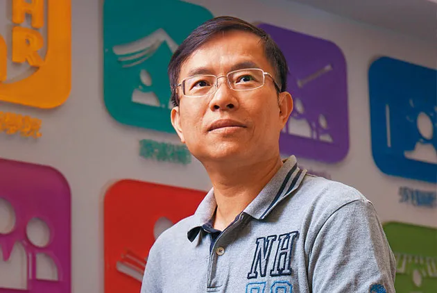 就事論事，別自己人鬥自己人