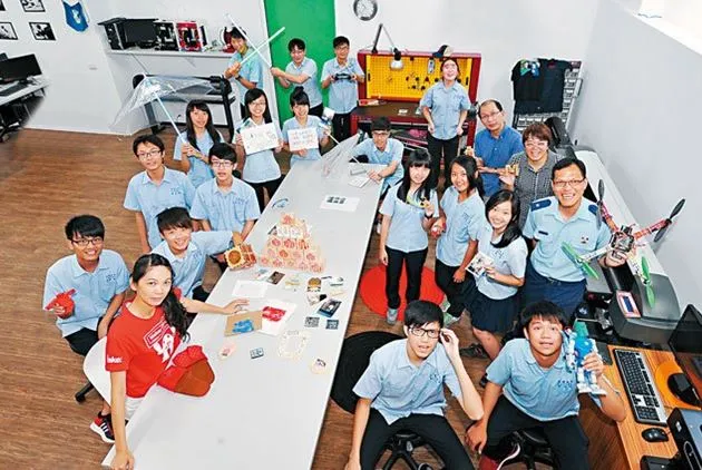 她為了這個夢想，已經過了一年沒有周休、沒有下班時間的日子