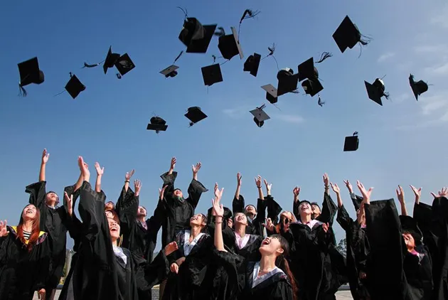 【校長互評】２０１９大學辦學績效最佳ＴＯＰ２０：台科大３連霸，逢甲清大名列第２、３，產學合作與國際化為關鍵字