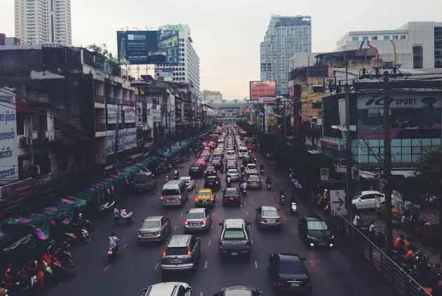 【印度交通給我的啟示】為了生存，不接受標準答案