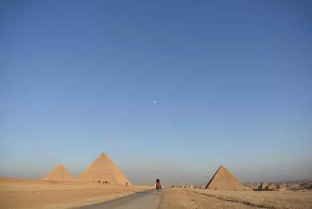 工作、旅行、人生，全世界都是我的遊樂場──埃及遊記之二：夜班火車購票奇遇記