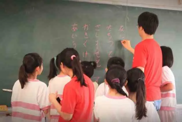 給孩子最好的陪伴，寫作從培養閱讀開始