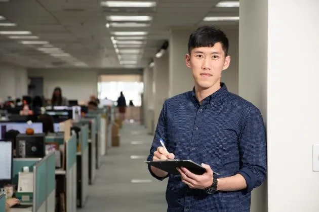 １８歲就踏進特戰部隊的他，如何成為上櫃電商公司最年輕主管？