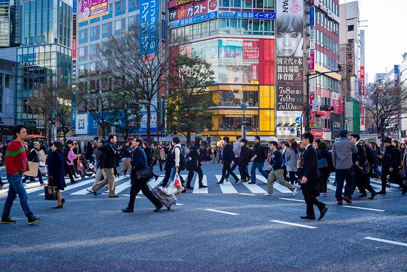 沒有颱風假、午休不能睡？盤點７個日本職場潛規則