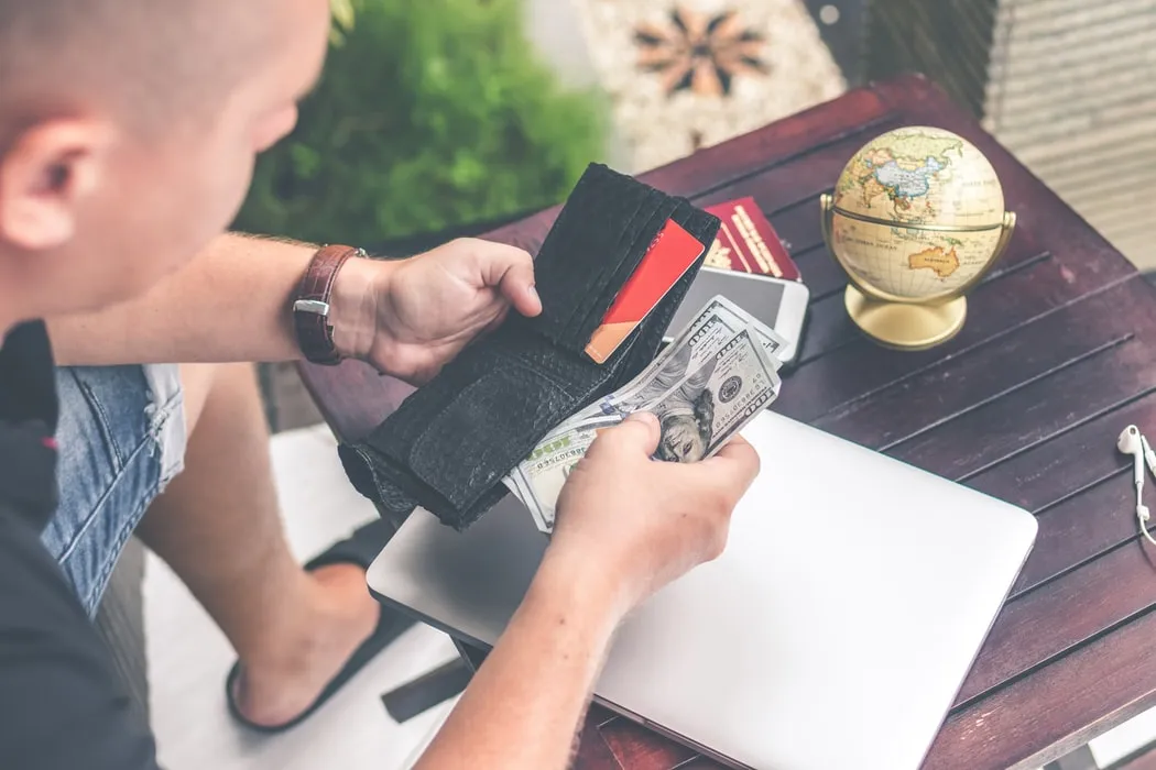 expensive不能修飾price？正確用法是這樣