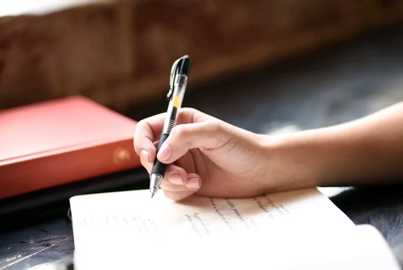 「寫文章，邏輯是必要的」英文寫作竟然喚醒了我的中文書寫能力