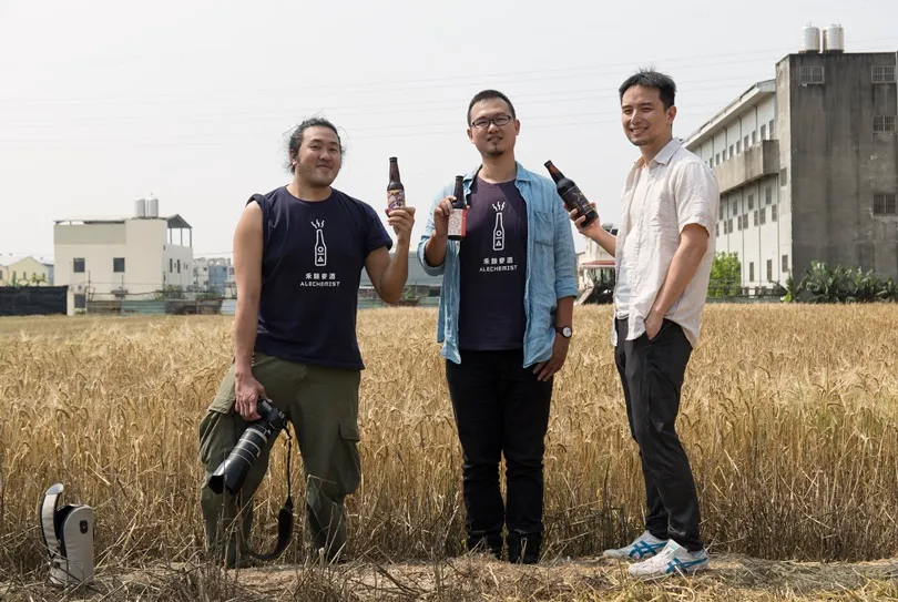 「沒有不好的作物，只有不會用的人」他復耕消失３０年的本土大麥，自產自釀台灣味啤酒