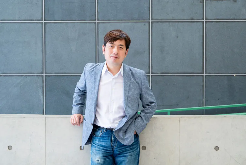 小時候愛打架的叛逆囝仔，長大卻成了台大優良教師：我爸搶著當放牛班老師，感動了我