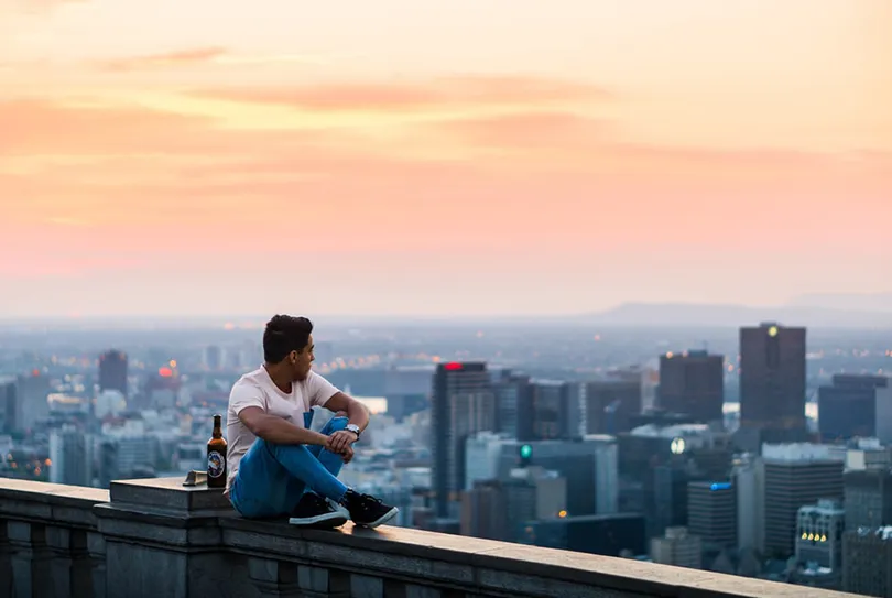 如果一個人夠強，真的就能做自己、不隨波逐流？３０歲升職加薪後學到的事