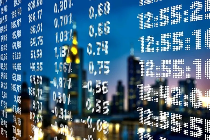 投資理財１７個必知英文用法！「bear market = 熊市」代表股市上漲或下跌？