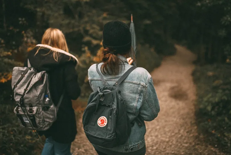 因為是朋友，不合適卻要一味忍受？經營人際，要「留給值得的人」