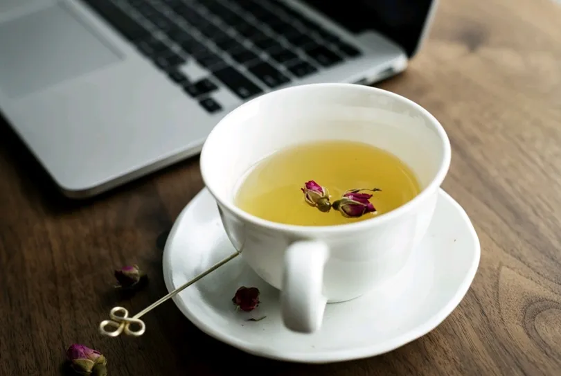 比水還健康？媽「以茶代水」喝１個月，曝身體驚人變化
