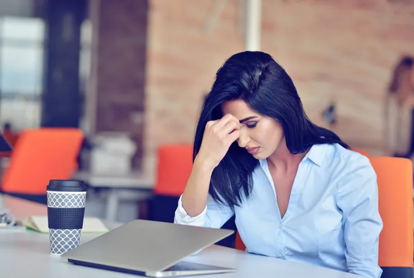 上班就是一堂「情商課」！你的「情緒」將決定你夠不夠專業…