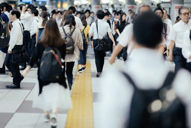 日本：脫離「集體」轉向「個人」的兩難