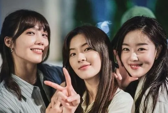 《酒鬼都市女人們》５個微醺哲學：讓所有壓力和煩惱，在好友和美酒的陪伴下煙消雲散吧。