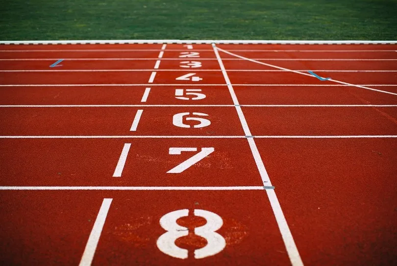 當第三名比第二名開心？攸關幸福的人生選擇，不是用客觀成就衡量的