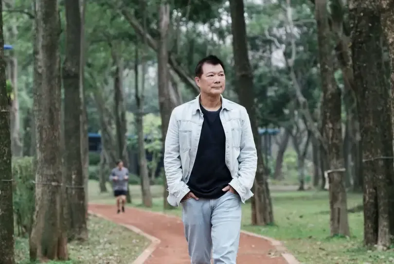 作家蔡詩萍說，跑步讓人充滿向前走的動力，不覺蒼老；而持續累積，就是對抗中年危機的不二法門
